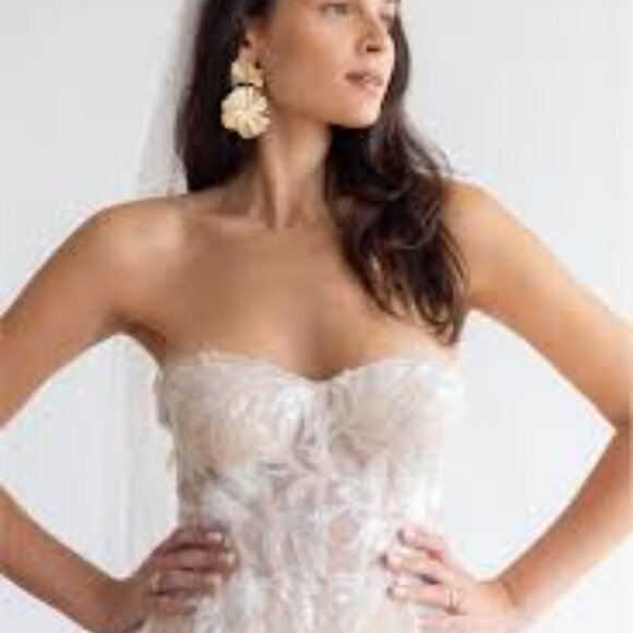 Austin Strapless Corset Tulle Wedding Gown Wtoo By Watters - Picture 6 of 7